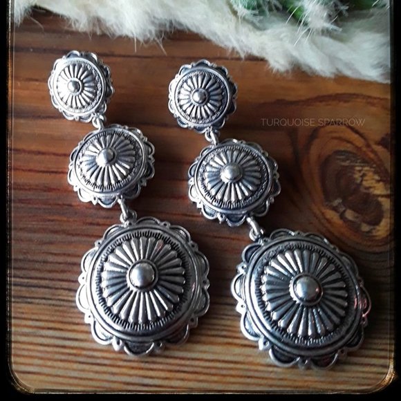 Southwestern Style Round Concho Tiered Earrings - Picture 1 of 3